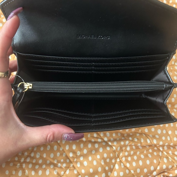 Michael Kors jet set large travel envelope wallet